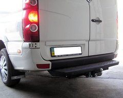 Прицепное устройство (Фаркоп) со съемным крюком VOLKSWAGEN CRAFTER 3,66/4,35 (бампер с подножкой) 2006+ усилен