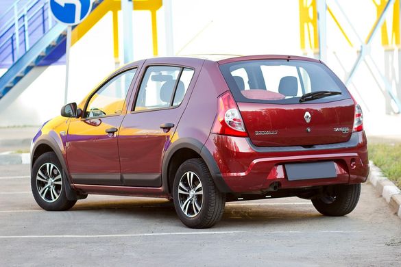 Накладки на колёсные арки Renault Sandero 2009-2013 г.в. Рено Сандеро