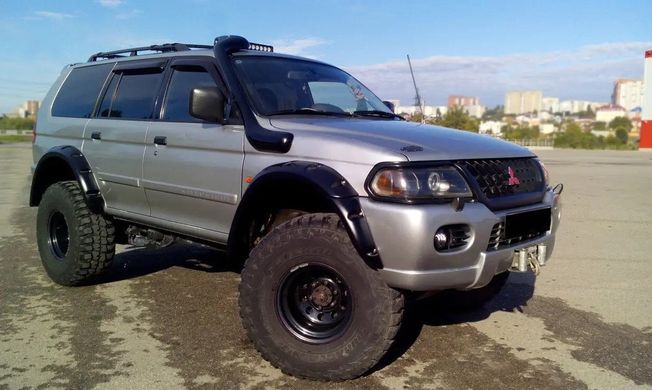 Расширители колесных арок Mitsubishi Pajero Sport 1998-2004 г.в. Митсубиси Паджеро Спорт