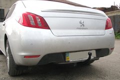 Прицепное устройство со сьемным крюком (Фаркоп) PEUGEOT 508 седан 2010+ г.в.