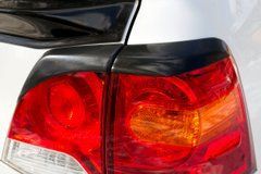 Накладки на задние фонари (реснички) Toyota Land Cruiser 200 2012-2015 г.в.
