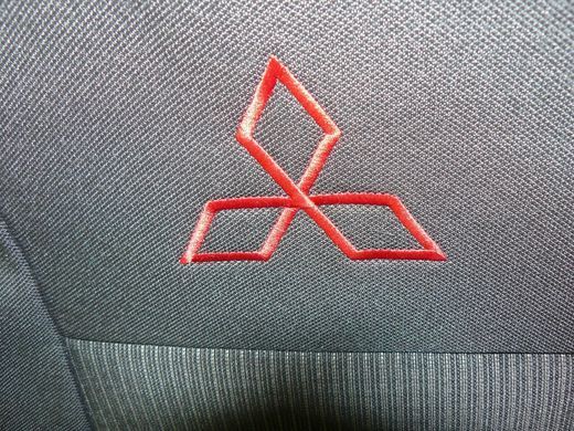 Чехлы на сидения Mitsubishi Outlander Sport 2003-2007 г.в.