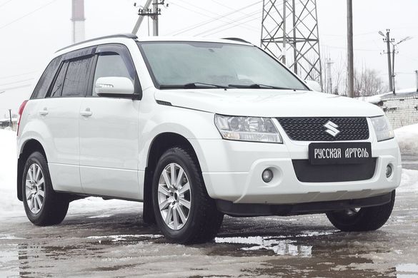 Зимова заглушка решітки переднього бампера Suzuki Grand Vitara 2008-2012 р.в. Сузукі Гранд Вітара