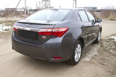 Накладка на задній бампер Toyota Corolla (седан) 2012-2015 р.в. Тойота Корола