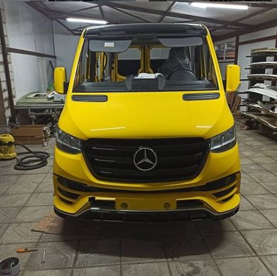 Передний бампер Mercedes Sprinter 2018+ г.в. стиль AMG