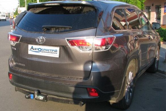 Прицепное устройство со сьемным крюком (Фаркоп) TOYOTA Highlander кросовер 2014+ г.в.