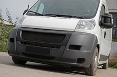 Решітка радіатора з чорною сіткою Citroen Jumper 2006-2013 р.в. Сітроен Джампер