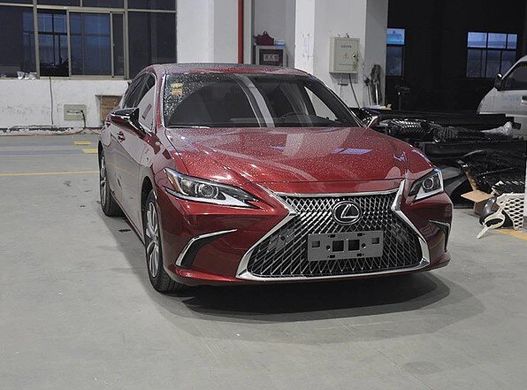 Решетка радиатора Lexus ES 2018+ г.в. Лексус ЕС