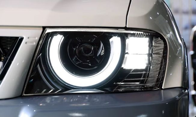 Передние лед фары для Mitsubishi Pajero V73 1999-2006 г.в. Митсубиси Паджеро, Mitsubishi, Альтернативная оптика, Pajero, Новое, На штатные места, PAJERO III (V7_W, V6_W) 2000-2007