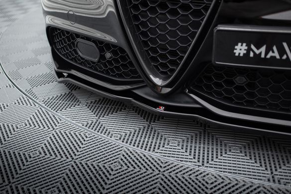 Накладка на передний бампер сплиттер для Alfa Romeo Giulia Velose 2016-, Черный