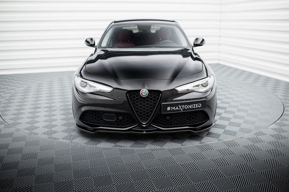 Накладка на передний бампер сплиттер для Alfa Romeo Giulia Velose 2016-, Черный