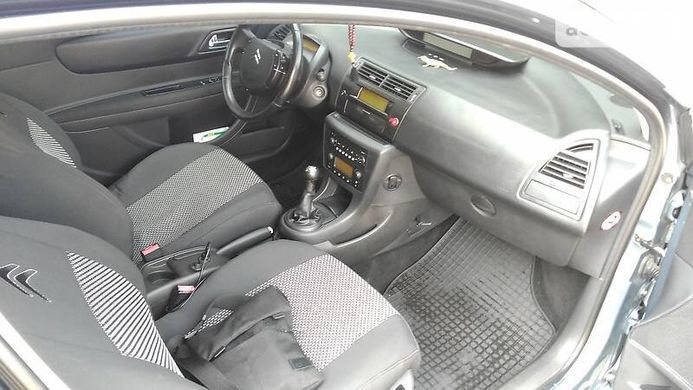 Чехлы на сидения Citroen C 4 c 2004-2010 г.в.