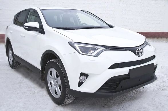 Зимняя заглушка решётки переднего бампера Toyota Rav4 2015-2018 г.в. Тойота Рав4