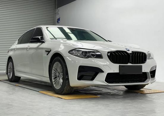 Передний бампер BMW 5-серии F10, F18 2011-2017 г.в. в стиле F90, Серый грунт (под покраску), BMW, Накладка на передний бампер, Требуется, Полипропилен, 5-Series, Новое, На штатные места, 5 (F10, F18) 2010-