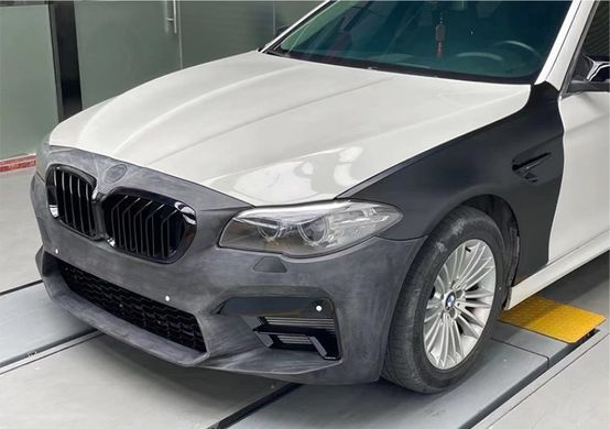 Передний бампер BMW 5-серии F10, F18 2011-2017 г.в. в стиле F90, Серый грунт (под покраску), BMW, Накладка на передний бампер, Требуется, Полипропилен, 5-Series, Новое, На штатные места, 5 (F10, F18) 2010-