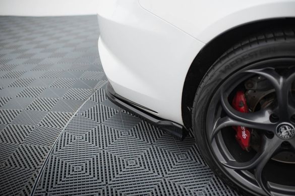 Елерони заднього бампера для Alfa Romeo Giulia Quadrifoglio, Черный