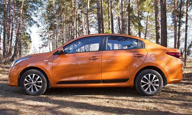 Молдинги на двери (вариант 2) KIA Rio IV 2017+ г.в. Киа Рио