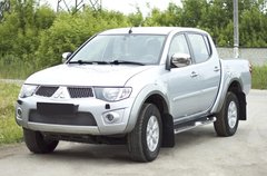 Захисна сітка переднього бампера Mitsubishi L200 2010-2014 р.в. Л200, Черный, Mitsubishi, Защита переднего бампера, Не требуется, ABS-пластик, L200, Новое, На штатные места