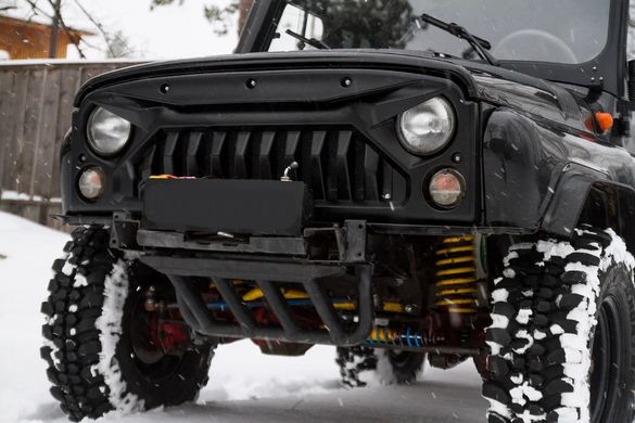 Решітка радіатора з чорною сіткою Uaz Hunter УАЗ Хантер