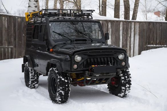 Решітка радіатора з чорною сіткою Uaz Hunter УАЗ Хантер