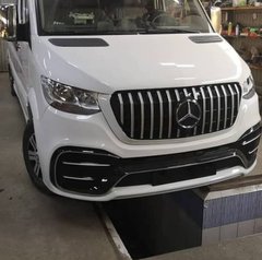 Передній бампер з гратами Mercedes Sprinter W907 2018+ р.в. в стилі AMG, Серый грунт (под покраску), Mercedes, Накладка на передний бампер, Требуется, Стеклопластик, Sprinter, Новое, На штатные места, SPRINTER (907) 2018-