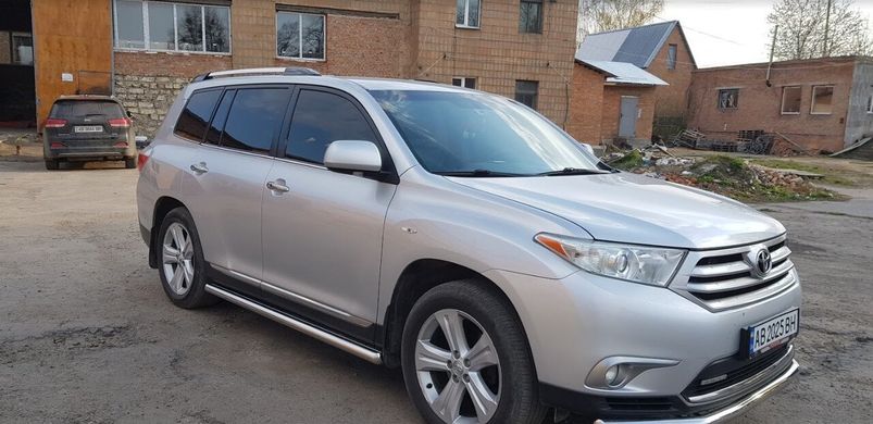 Боковые пороги площадка Toyota Highlander 2010-2013 г.в.