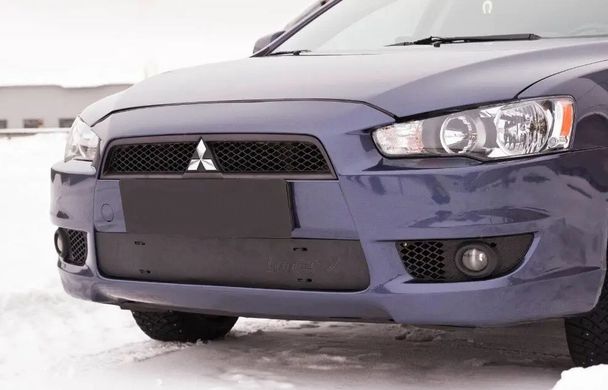 Зимняя заглушка решетки переднего бампера Mitsubishi Lancer X 2007-2010 г.в. Митсубиси Лансер Х