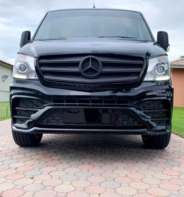 Передний бампер Mercedes Sprinter W906 рестайлинг 2013-2018 г.в. в стиле AMG