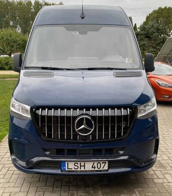 Передній бампер з решіткою Mercedes Sprinter 2018+ р.в. Спринтер 907