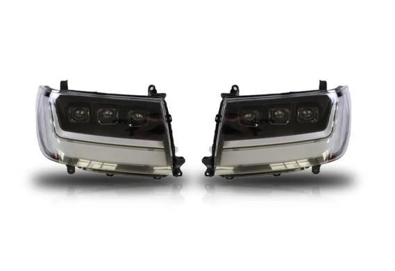 Передні лід фари для Toyota Land Cruiser LC 100 1998-2007 р.в. у стилі LC300