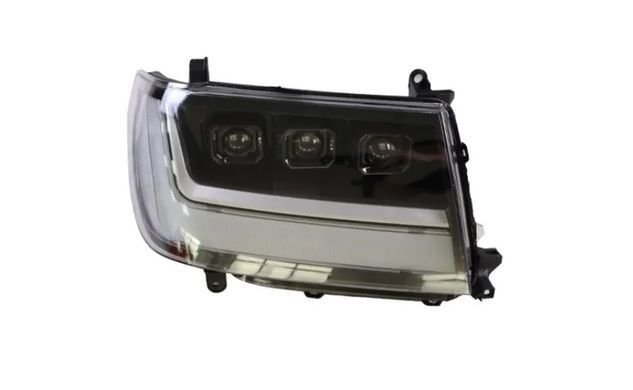 Передні лід фари для Toyota Land Cruiser LC 100 1998-2007 р.в. у стилі LC300