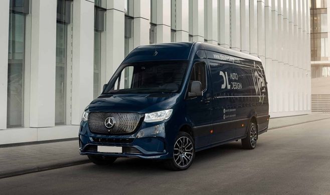 Передній бампер з решіткою Mercedes Sprinter 2018+ р.в. Спринтер 907