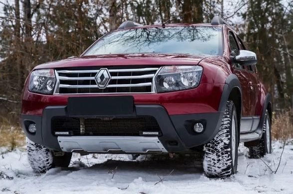 Накладка переднього бампера (аеродинамічний обвіс) Renault Duster 2010-2017 г.в. Рено Дастер