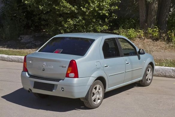 Накладка на задний бампер Renault Logan 2004-2007 г.в. Рено Логан