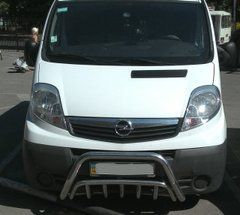 Защита переднего бампера (кенгурятник, бугель) Opel Vivaro