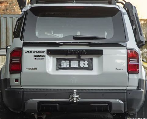 Спойлер кришки багажника нижній Toyota Prado 250 2024+ р.в., Черный