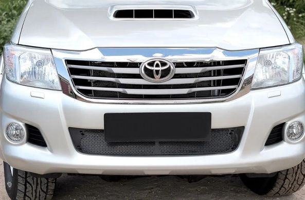 Защитная сетка переднего бампера Toyota Hilux 2011-2015 г.в. Тойота Хайлюкс