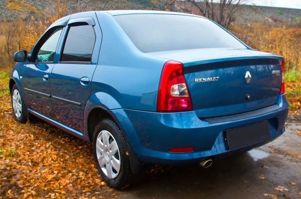 Накладка на задній бампер Renault Logan 2010-2013 р.в. Рено Логан