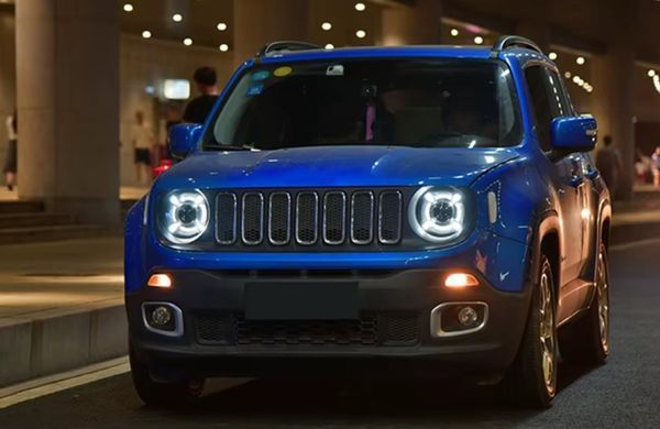 Передние тюнинг лед фары для Jeep Renegade 2011-2021 г.в. Джип Ренегейд