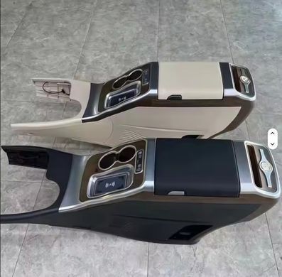Подлокотник штатный для Mercedes 447 2014+ г.в. Мерседес 447