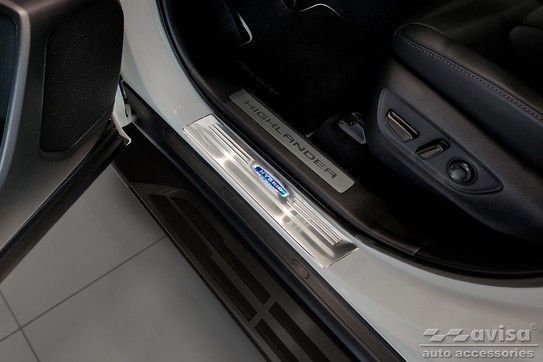 Накладки на внутренние пороги дверей из нержавейки для Toyota Highlander 2019- г.в. Тойота Хайлендер