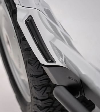 Боковые пороги PLUMB серии MGT для Land Rover Defender 2020+ г.в. Дефендер, Черный