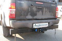 Прицепное устройство со сьемным крюком (Фаркоп) TOYOTA HILUX 2010+ г.в.