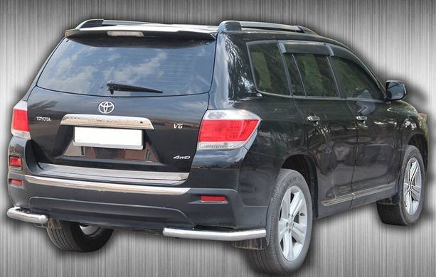 Защита заднего бампера уголки Toyota Highlander 2010-2013 г.в.