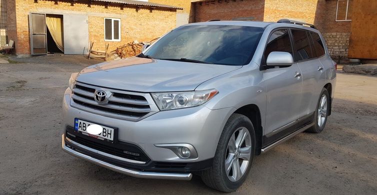 Защита переднего бампера одинарный ус Toyota Highlander 2010-2013 г.в.