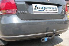 Прицепное устройство (Фаркоп) со съемным крюком VOLKSWAGEN POLO седан 2010 г.в.