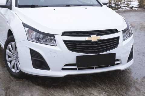 Накладки на передние фары (Реснички) Chevrolet Cruze I