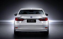 Спойлер багажника (шабля, лип спойлер) Lexus ES 2012-2017 р.в.