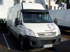 Козырек спойлер лобового стекла солнцезащитный Iveco Daily 1999-2013 г.в. Ивеко