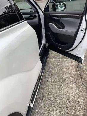 Модельные боковые подножки пороги для Toyota Highlander 2019+ г.в. Хайлендер, Черный